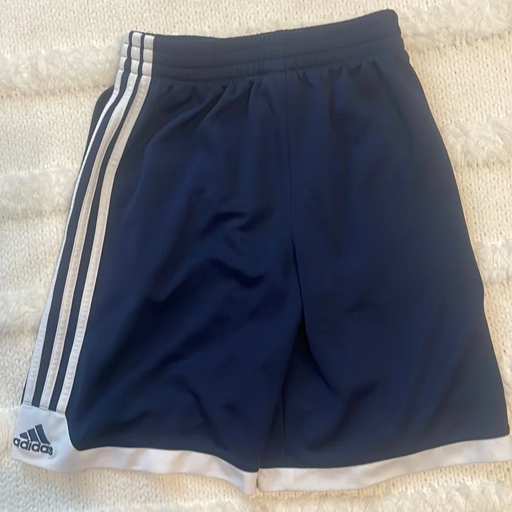 Adidas shorts pockets drawstring navy white stripes athletic top boys size 10 12